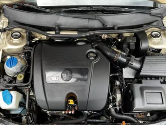 Škoda Octavia Tour 1.6 MPI 75kW LPG Climatronic 1.majitel - 20