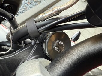 Triumph Street Triple 765 R - podzimní cena - 20
