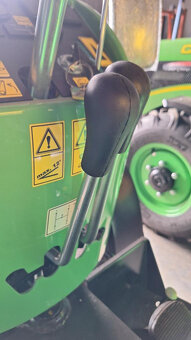 malotraktor WINEA 26 LD Comfort zánovní stav - 20