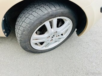 HYUNDAI i 10 1.1 i BENZÍN 5 DVEŘÍ NAJETO JEN 45 TIS KM - 20