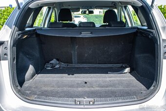 Hyundai i30 CW 1.6i CRDi VGT Family - 20