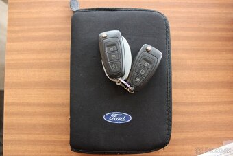 Ford S-MAX 2.0 TDCi, 7 míst, Titanium, NAVI - 20