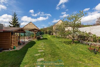 Prodej rodinného domu 4+kk, vejminek 1+kk, pozemek 838m2, k. - 20