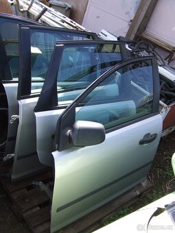Prodám dveře na Ford Focus Mk2 kombi - 20
