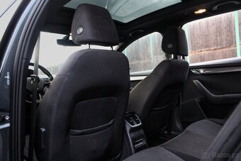 Škoda Octavia Combi 2.0 TDI Style DSG - 20