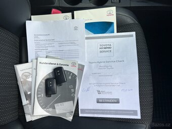 Toyota Auris 1.8 VVT-i HYBRID 1.MAJITEL KAMERA VYHŘ.SEDADLA - 20