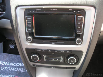 ŠKODA OCTAVIA II COMBI-FACELIFT-2.0 TDi 103KW RV-2012 - 20