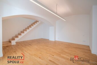 Převod dr. podílu, byty/2+kk, 71 m2, Jaromírova 487/4, Nusle - 20