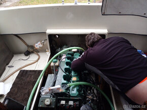 Kajutová laminátová loď s Flybridge - hausboat Tdiesel 91 kW - 20