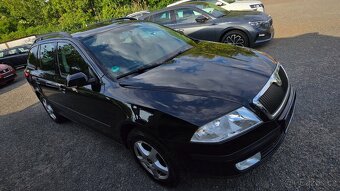 ŠKODA OCTAVIA  COMBI 1.6i TEAM EDITION 1MAJITEL - 20
