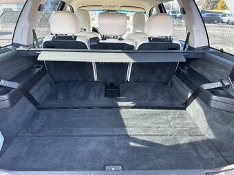 VOLVO XC90 2,4D5 - MOMENTUM - 7 MÍST - SERVIS - 20