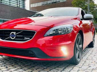 Volvo V40 1.6i T3 110KW MANUÁL R-DESIGN KAMERA SERVISKA - 20
