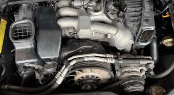 Porsche 911 (993) Carrera 2 - 20