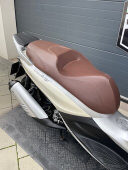 Piaggio Beverly 300 i.e. rok 2016 - 20