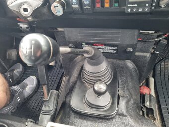 Land Rover Defender 90 TD5 2002/90KW/ČR/2MAJ - 20