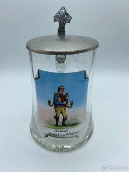 Sběratel nabízí staré korbele s cínovými víčky - 20