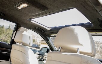 BMW 750i xDrive 2015 - 20