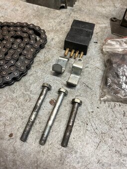 Motor babetta 225 + štítek + díly - 20