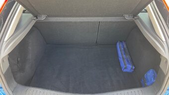 Ford Focus 1.6 // 74 kW // RV 3/2010 // - 20