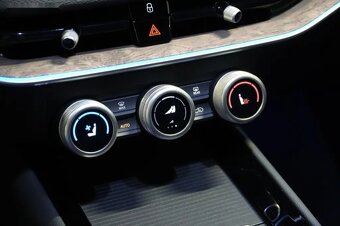 Škoda Superb, 2.0TDI,142KW,4x4,L&K,HUD,VENTI - 20