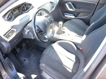 Peugeot 308 SW Allure 1,2 96kw r.2014 160tkm čtěte popis - 20