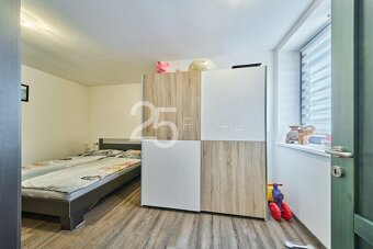 Prodej domu po rekonstrukci se dvěma bytovými jednotkami a z - 20