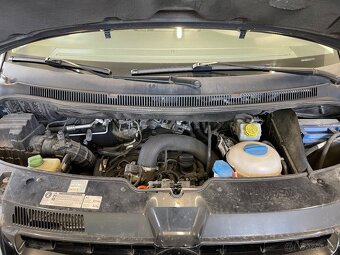 VW T5 CALIFORNIA BEACH SERVIS VW TOP STAV - 20