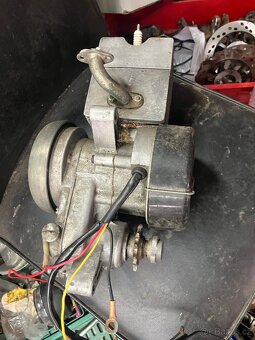 Predám motor babetta 207 rôzne diely - 20