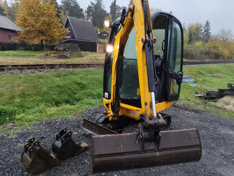 BAGR JCB 1,5t rok 2010 + 3 lžíce - 20