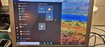 Zotac Zbox ID18 + DRŽÁK NA MONITOR + monitor BENQ 19" - 20