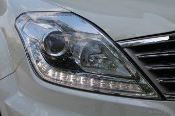 SsangYong Rexton 2.2e-Xdi 131kW 4x4 7Míst 5/2016 LED NAVI - 20
