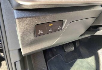 Škoda Superb,  L&K, 4X4, Nez.top, MATRIX, Odpoč. DPH, 142 KW - 20