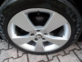 Škoda Octavia 2.0 TDI 110KW,1.Majitel,Navi Edice-Clever - 20