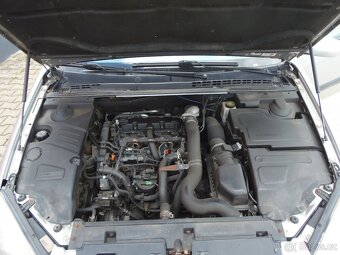 Citroën C5 2.0 HDi kombi prav. servis - 20