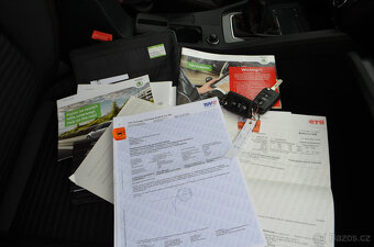 PRODÁM ŠKODA OCTAVIA 2.0TSI RS COMBI 2014 MANUÁL - 20