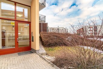 Prodej bytu 1+kk, 76 m2 s terasou a zahradou, Praha 5 - Stod - 20