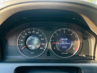 Volvo XC60 2.4D 5VÁLEC 4x4 120KW MANUÁL BEZ KOROZE - 20
