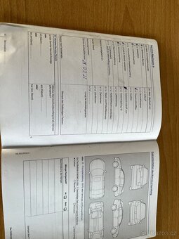 VW Touran 1.6 TDi DSG Serviska - 20