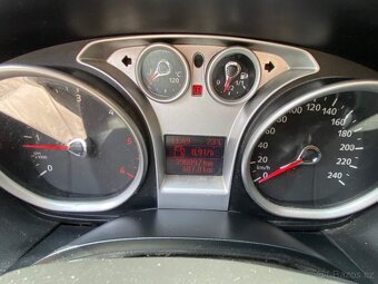 Ford Focus Combi 1.6 TDCI 66kW klima tažné bez DPF 2009 ČR - 20