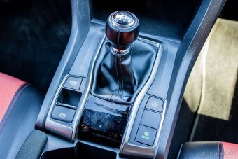 Honda Civic 1.0 DOHC VTEC Turbo Executive - 20