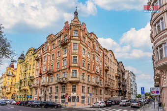 Prodej bytu 4+1, 141 m², Praha - Smíchov, ul. Zborovská - 20