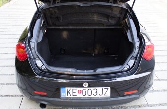 Alfa Romeo Giulietta (2015) - 20