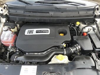 Fiat Freemont 2.0 MJT, alu 19, kůže - 20