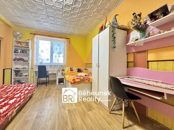 Dvougenerační dům 340 m², s částečnou půdní vestavbou a dalš - 20