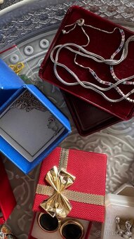 bižuterie v krabičkách - 20