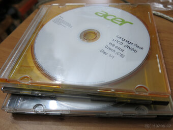 Prodám použitý notebook Acer Aspire V5-171 Intel Core i3 6GB - 20