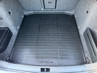 Škoda Octavia 3 1.4 tsi 103kw elegance 46 tkm CANTON Xenony - 20