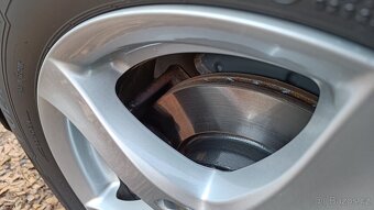VW GOLF 6 1,6 TDI COMBI - 20