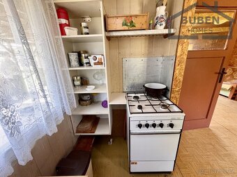 Prodej zahrady 944 m2 se zahradní chatou a kolnou - Sulislav - 20