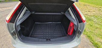 Ford Focus TITANIUM, 1.8i 92kw, Nová STK - 20